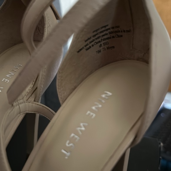 Nine West Strappy Nude Heels - Picture 6 of 7